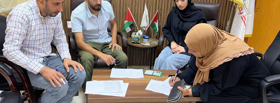 وزارة الزراعة بالشراكة مع مؤسسة أريج توقّع اتفاقيات لتأهيل بيوت بلاستيكية وبرك ترابية في طوباس والأغوار الشمالية.