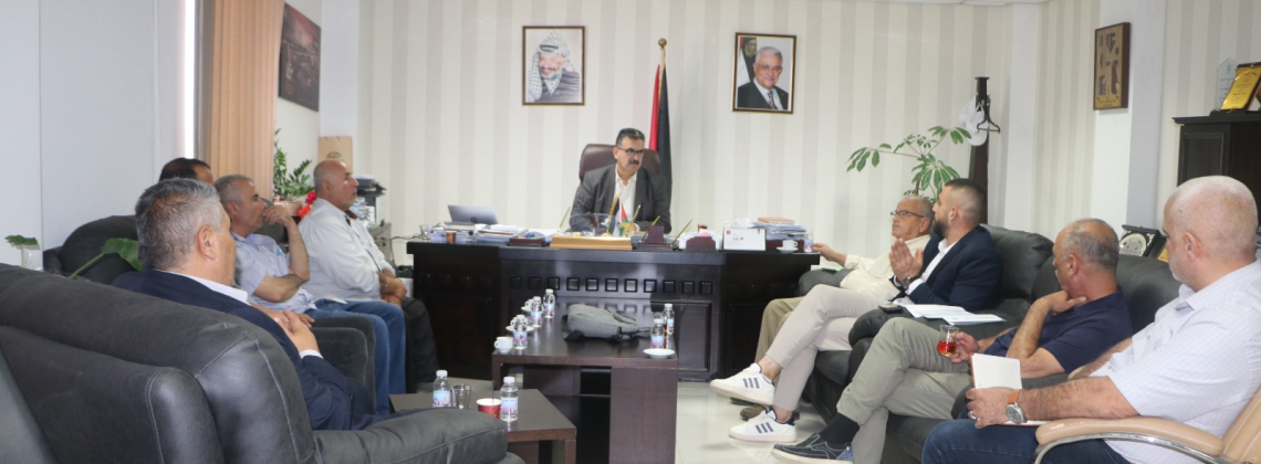 وزارة الزراعة تبحث واقع وتحديات قطاع النحل في فلسطين